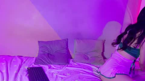 Snapshot of laura_and_kevin chatting on September 2025 02:41:01 PM laura_and_kevin online show from September 2025 02:41:01 PM