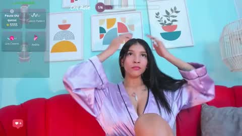 Snapshot of laura_aristizabal_19 chatting on December 2024 07:32:01 PM Laura online show from December 2024 07:32:01 PM