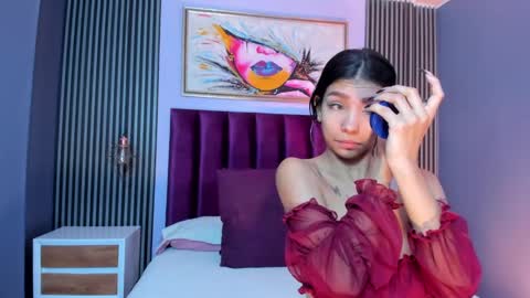 Snapshot of laura_aristizabal_19 chatting on December 2024 01:53:02 PM Laura online show from December 2024 01:53:02 PM