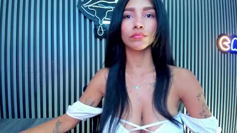 Snapshot of laura_aristizabal_19 chatting on January 2025 01:32:02 PM Laura online show from January 2025 01:32:02 PM