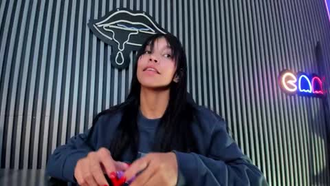 Snapshot of laura_aristizabal_19 chatting on February 2025 08:10:01 PM Laura online show from February 2025 08:10:01 PM