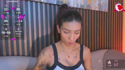 Snapshot of laura_aristizabal_19 chatting on September 2025 11:48:02 PM Laura online show from September 2025 11:48:02 PM