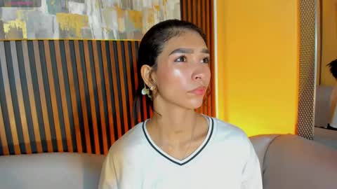 Laura online show from March 2026 12:33:01 PM