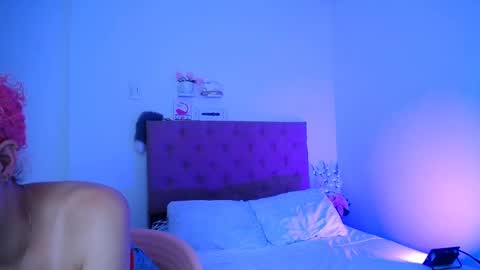 LAURA online show from December 2024 08:32:02 PM