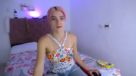 LAURA online show from February 2025 02:27:02 PM