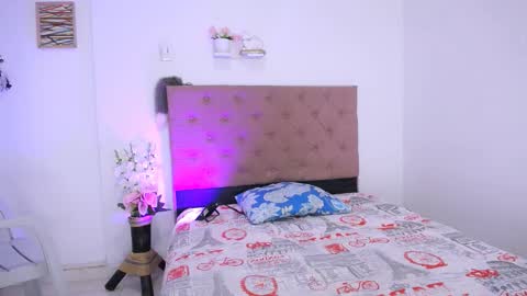 LAURA online show from September 2025 02:15:02 AM