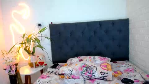 LAURA online show from March 2026 06:47:01 PM