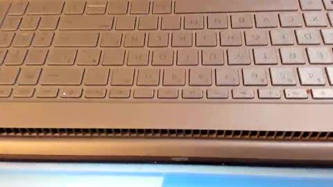 LAURA SOE online show from January 2026 03:17:01 PM