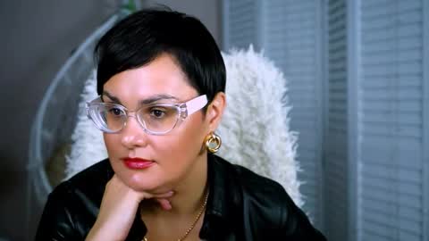 lauradavidsons online show from October 2025 05:24:02 PM