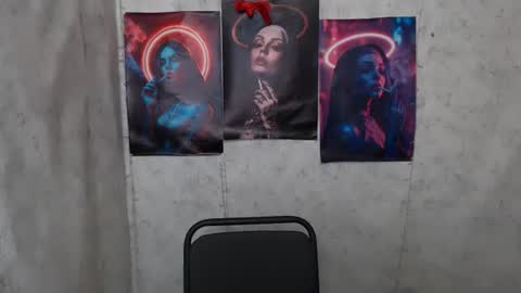 Snapshot of lauradre_ chatting on July 2026 03:14:01 AM Laura online show from July 2026 03:14:01 AM