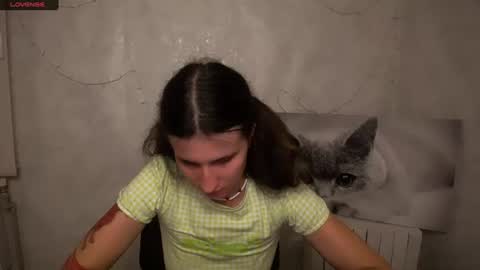 Snapshot of lauradre_ chatting on July 2026 10:39:01 AM Laura online show from July 2026 10:39:01 AM