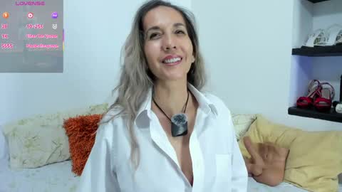 Laura online show from April 2026 05:13:01 AM