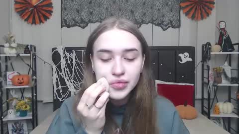 LauraHlot online show from November 2025 06:27:01 AM