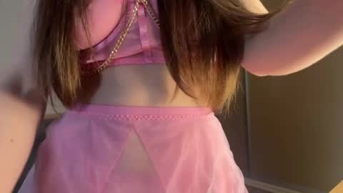 Snapshot of laurajess_ chatting on April 2026 05:56:02 AM Hanna online show from April 2026 05:56:02 AM