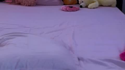 LauraMirage online show from October 2025 07:49:01 AM