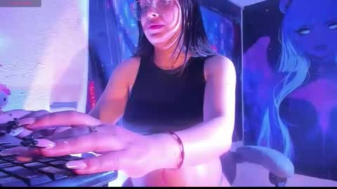 lauraohana online show from January 2026 11:47:01 AM