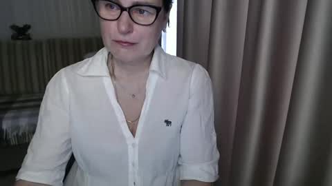 Lauraoven1 online show from March 2025 07:41:01 AM