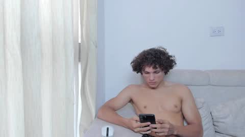 Snapshot of laureent__ chatting on December 2024 07:22:01 PM Laureent online show from December 2024 07:22:01 PM