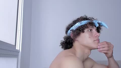 Snapshot of laureent__ chatting on February 2025 09:09:01 PM Laureent online show from February 2025 09:09:01 PM