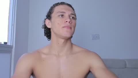 Snapshot of laureent__ chatting on February 2025 10:20:02 PM Laureent online show from February 2025 10:20:02 PM