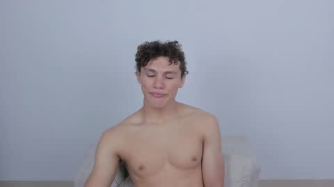 Snapshot of laureent__ chatting on March 2025 04:25:02 AM Laureent online show from March 2025 04:25:02 AM