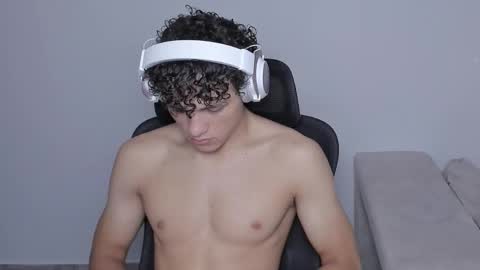 Snapshot of laureent__ chatting on September 2025 06:57:01 PM Laureent online show from September 2025 06:57:01 PM