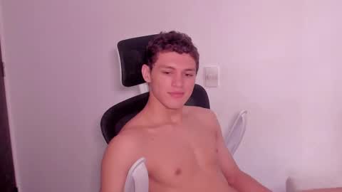 Laureent online show from March 2026 06:47:01 PM