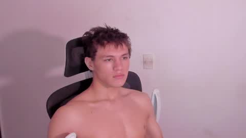 Laureent online show from April 2026 01:08:02 PM