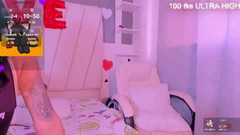 Laurem online show from March 2025 03:13:02 PM