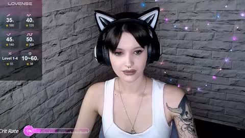 Snapshot of lauren_raquel chatting on December 2024 05:33:02 PM Eva online show from December 2024 05:33:02 PM