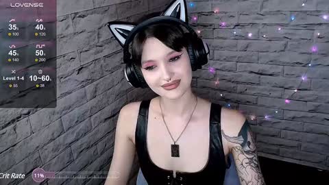 Snapshot of lauren_raquel chatting on December 2024 05:26:02 PM Eva online show from December 2024 05:26:02 PM