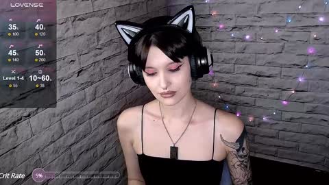 Snapshot of lauren_raquel chatting on December 2024 07:25:02 PM Eva online show from December 2024 07:25:02 PM