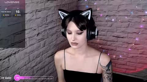 Snapshot of lauren_raquel chatting on December 2024 06:30:02 PM Eva online show from December 2024 06:30:02 PM