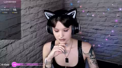 Snapshot of lauren_raquel chatting on January 2025 05:27:01 PM Eva online show from January 2025 05:27:01 PM