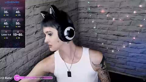 Snapshot of lauren_raquel chatting on September 2025 02:39:02 PM Eva online show from September 2025 02:39:02 PM
