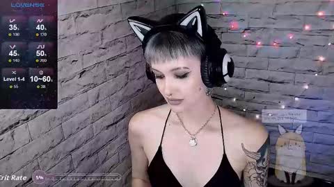 Snapshot of lauren_raquel chatting on September 2025 12:59:02 PM Eva online show from September 2025 12:59:02 PM
