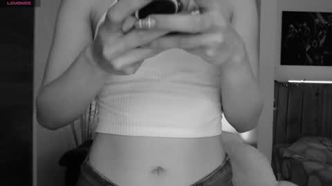 Lauren online show from December 2024 11:50:01 PM