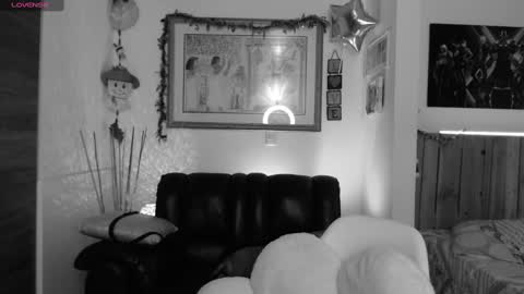 Lauren online show from January 2025 12:20:01 AM