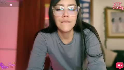 Lauren online show from March 2026 03:34:01 AM