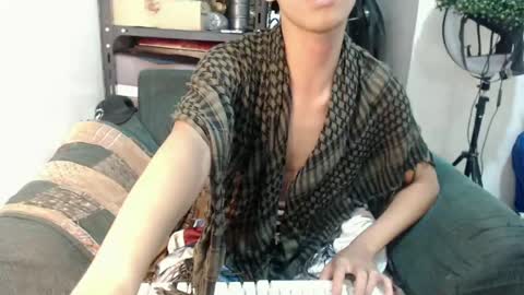 laurence_cuttieguyhere online show from July 2026 12:28:01 AM