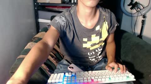 laurence_cuttieguyhere online show from July 2026 04:37:02 AM