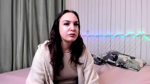 Victoria online show from November 2025 12:48:02 PM