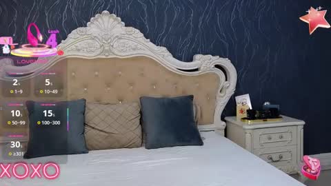 Snapshot of laurenjenssen chatting on February 2025 08:44:02 AM Laura online show from February 2025 08:44:02 AM