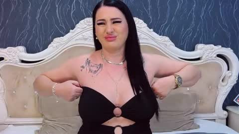 Laura online show from March 2026 03:39:01 PM