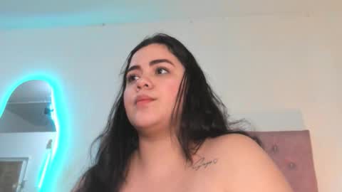 laurenlaine online show from April 2026 04:47:02 PM