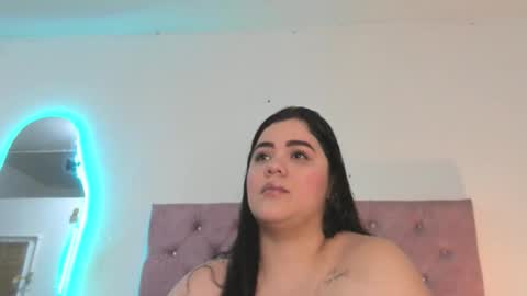 Snapshot of laurenlaine99 chatting on May 2026 02:23:01 PM laurenlaine online show from May 2026 02:23:01 PM