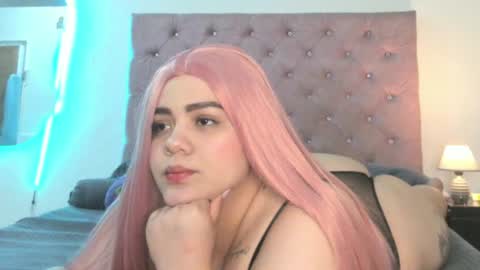 Snapshot of laurenlaine99 chatting on June 2026 01:21:01 AM laurenlaine online show from June 2026 01:21:01 AM