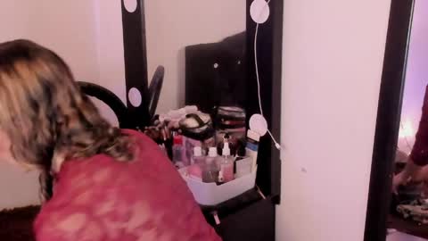 Snapshot of laurenn_111 chatting on May 2026 01:01:01 AM laurenn_111 online show from May 2026 01:01:01 AM