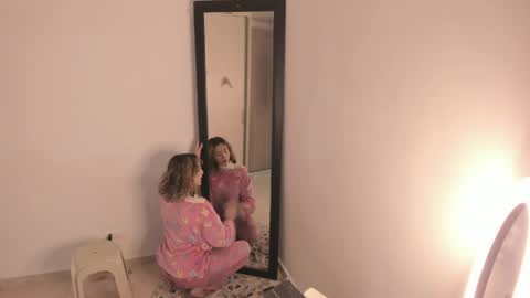 Snapshot of laurenn_111 chatting on June 2026 03:40:02 AM laurenn_111 online show from June 2026 03:40:02 AM