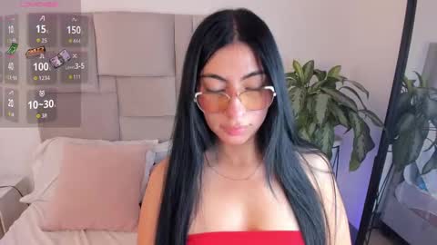 laurenn_smitth online show from October 2025 01:28:02 PM